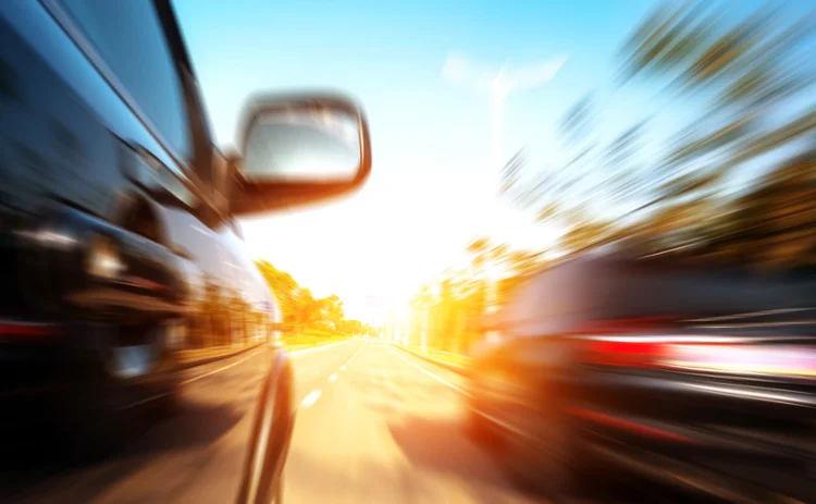 Car overtaking at high speed